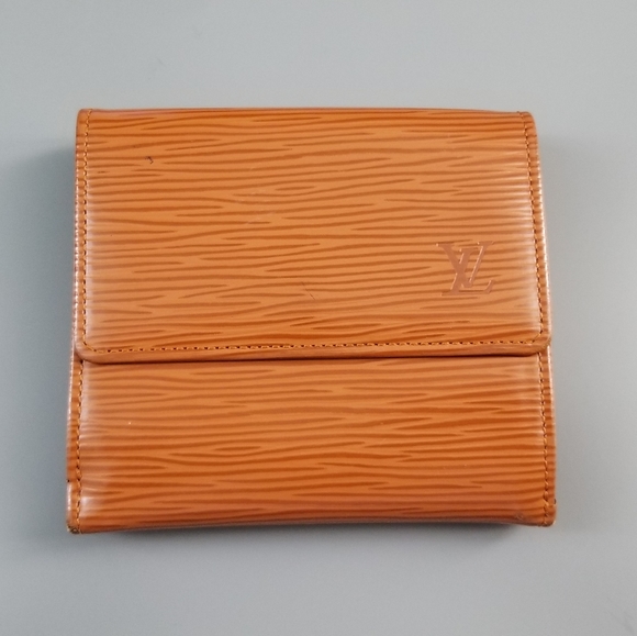 LOUIS VUITTON Classic Elise Men's Epi Bifold Wallet - Picture 2 of 16